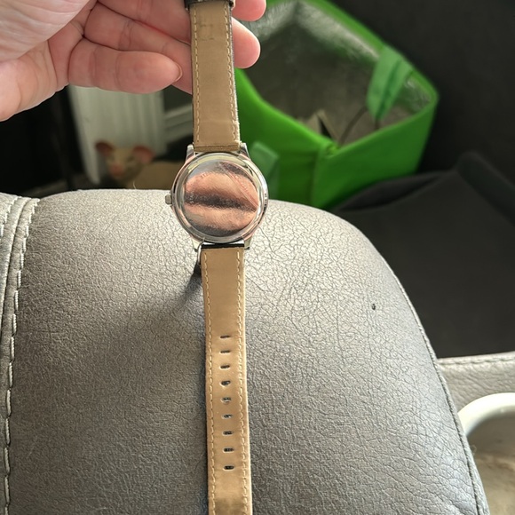 DKNYC Watch - Picture 2 of 2